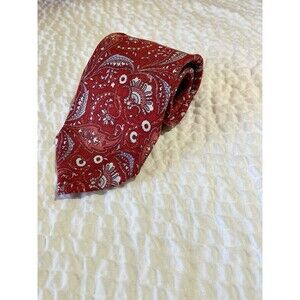 Brooks Brothers Men's Silk Necktie Red/White Paisley Textured Made In USA